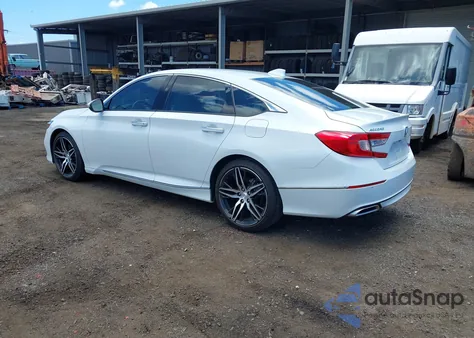 2021 Honda Accord Touring z USA, uszkodzony, nr VIN 1HGCV2F95MA032685